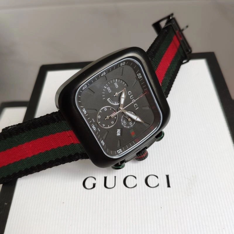 GUCCI Watches FashionForward 183131