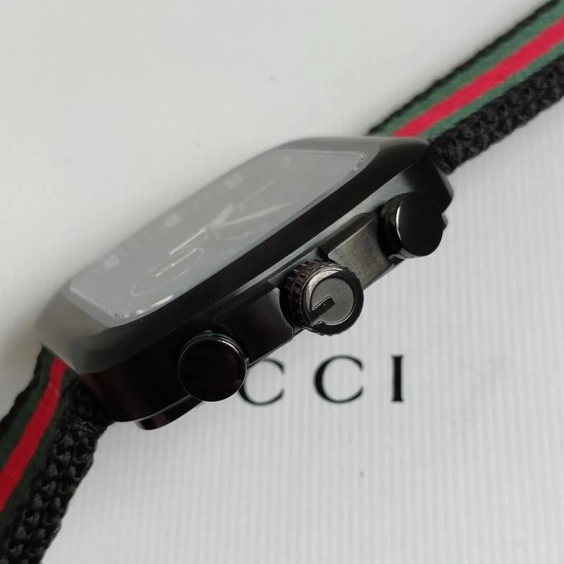 GUCCI Watches FashionForward 183131