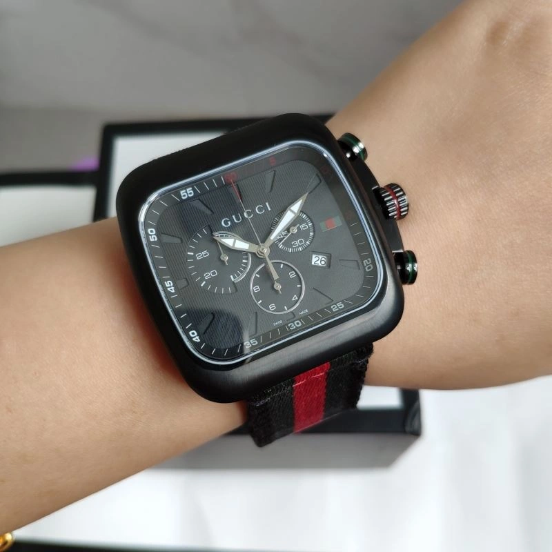 GUCCI Watches FashionForward 183131