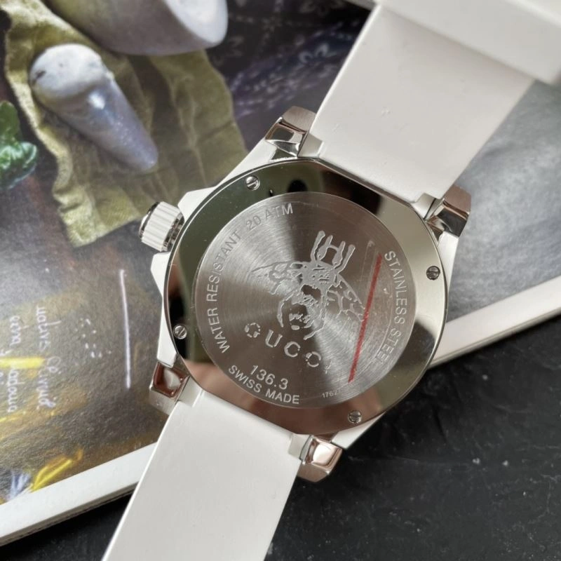 ZipUp GUCCI Watches 183134