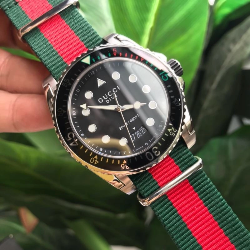 Minimalist GUCCI Watches 183146