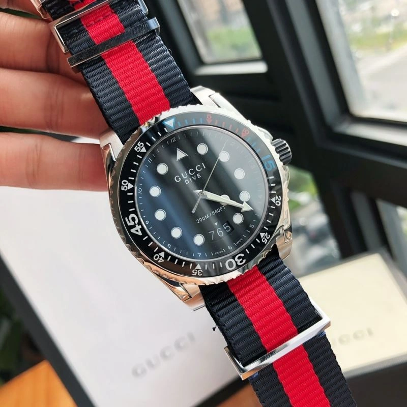 GUCCI Watches SmoothTexture 183152