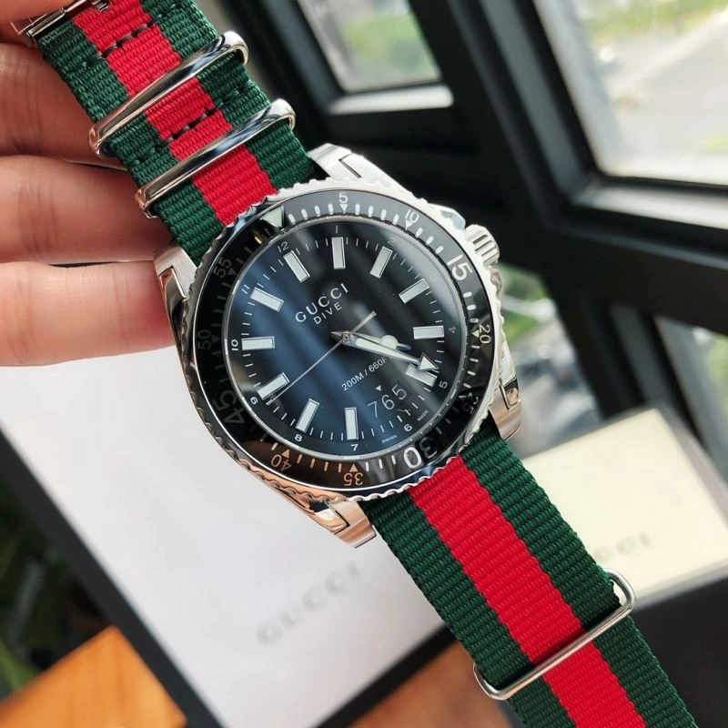 GUCCI Watches SmoothTexture 183152