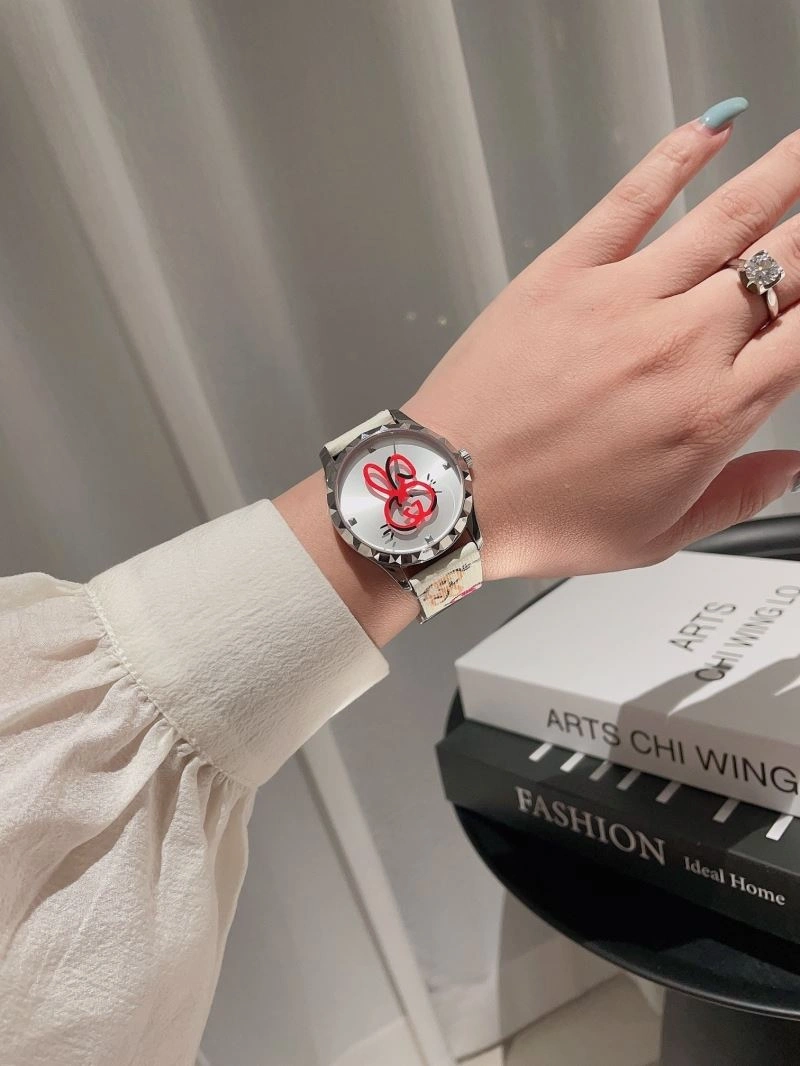 GUCCI Watches Resilient 183145