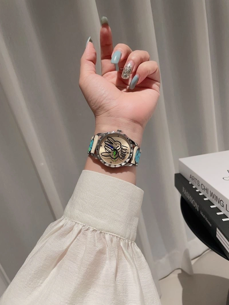 Comfortable GUCCI Watches 183141