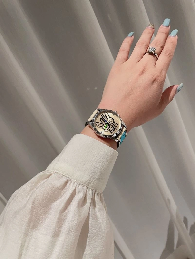 Comfortable GUCCI Watches 183141