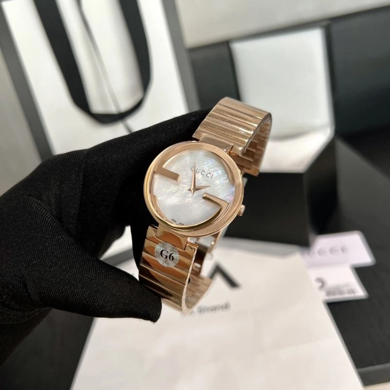 GUCCI Watches Comfortable 183142