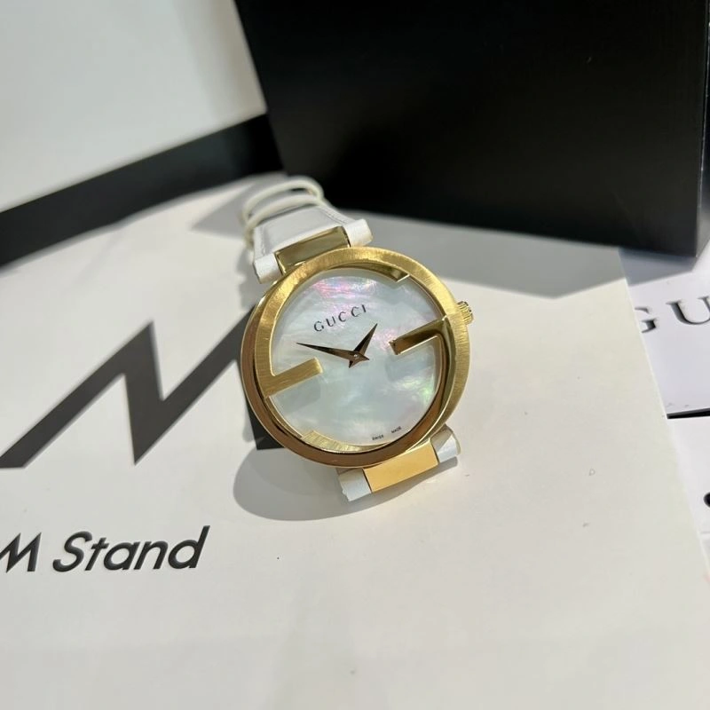 Seasonal GUCCI Watches 183144
