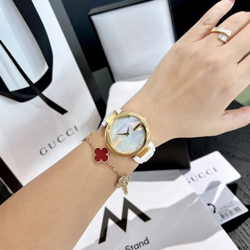 Seasonal GUCCI Watches 183144