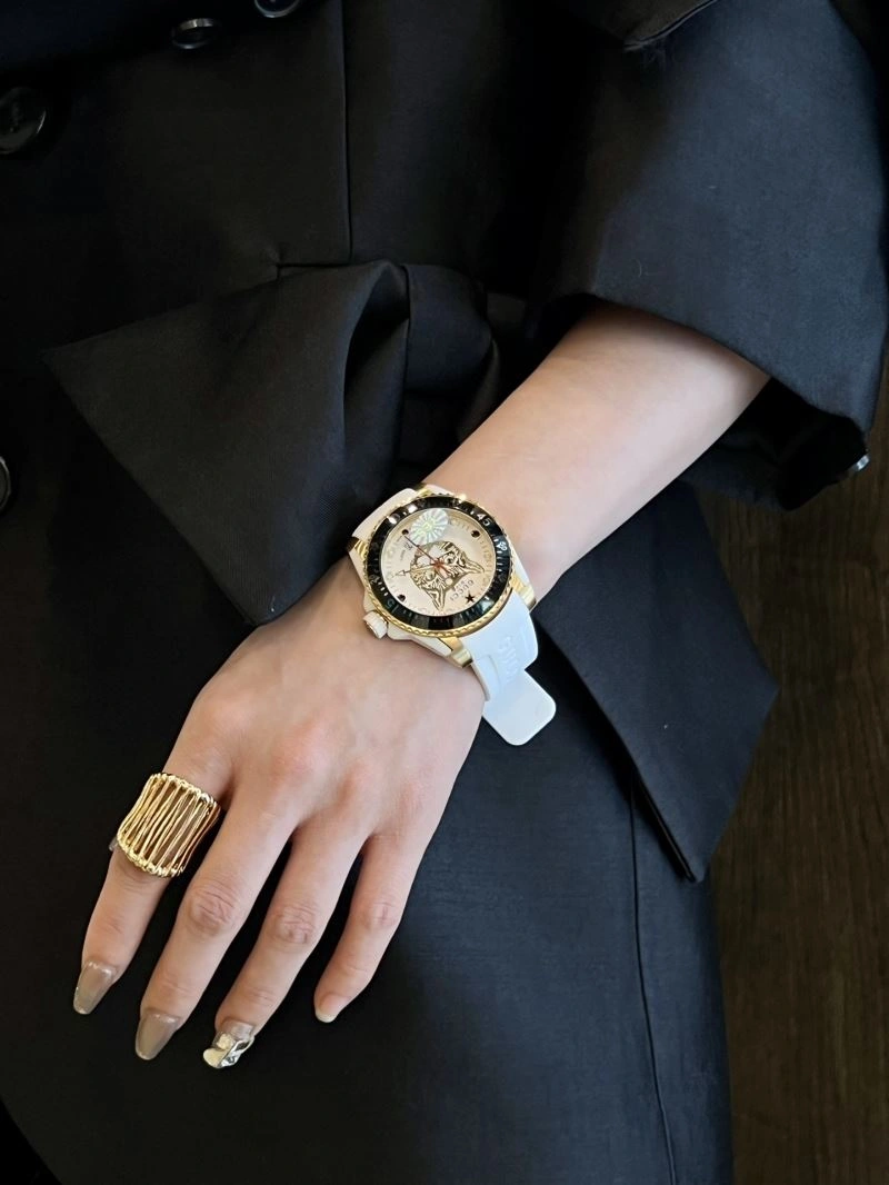 GUCCI Watches Lightweight 183121