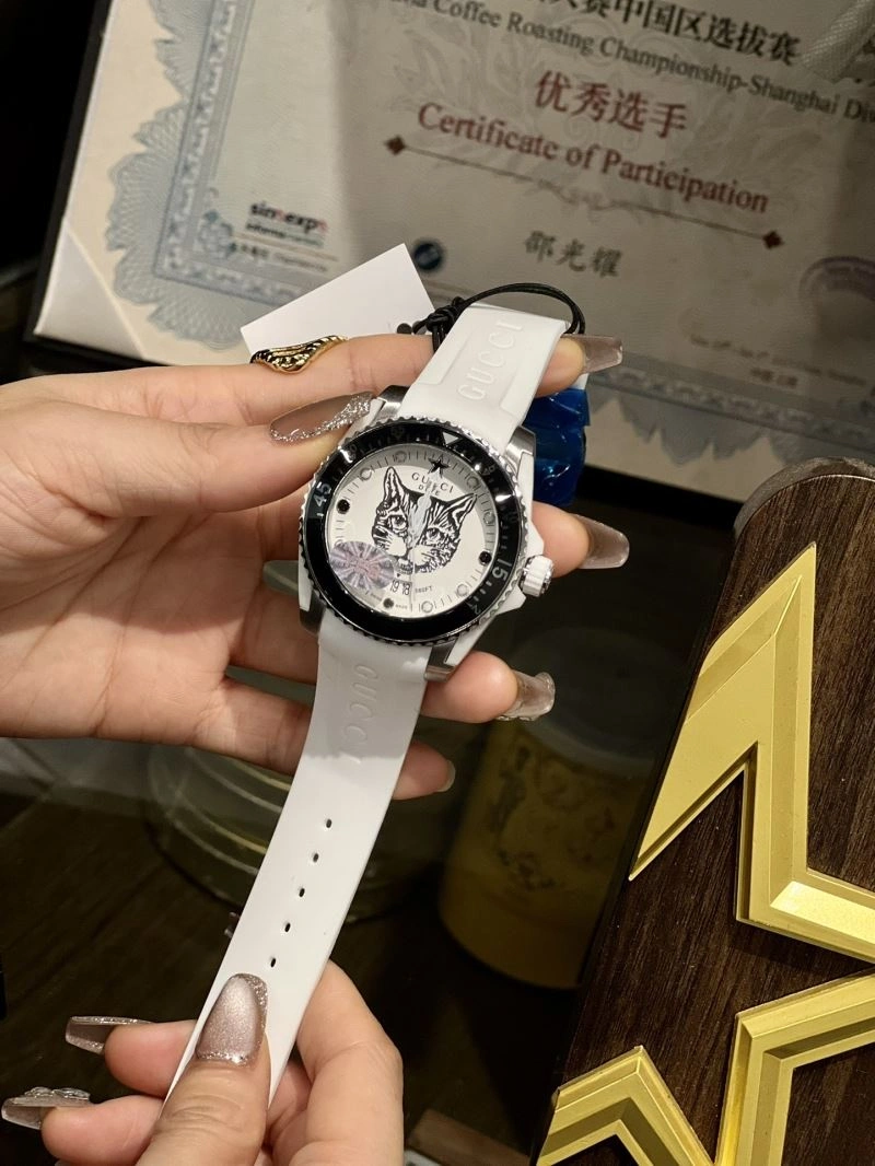 GUCCI Watches Lightweight 183122