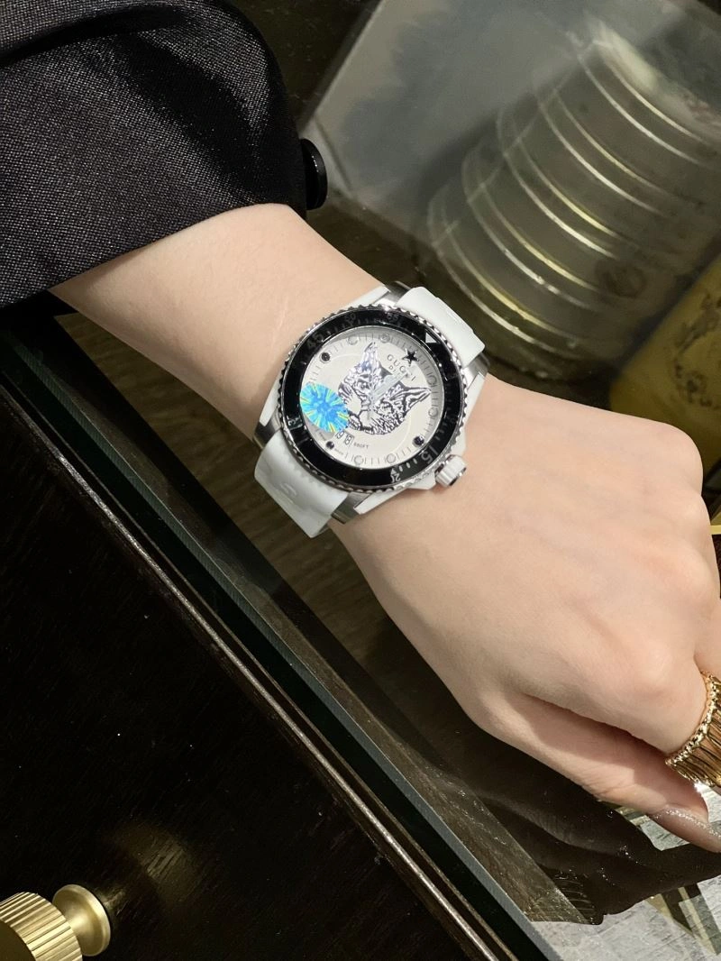 GUCCI Watches Lightweight 183122