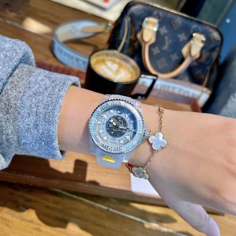 GUCCI Watches TravelReady 183120