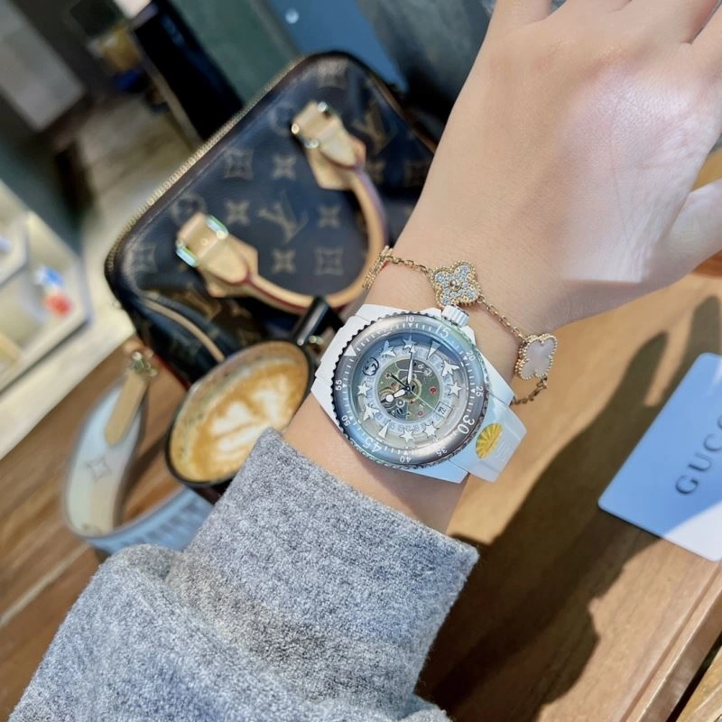GUCCI Watches Comfortable 183119