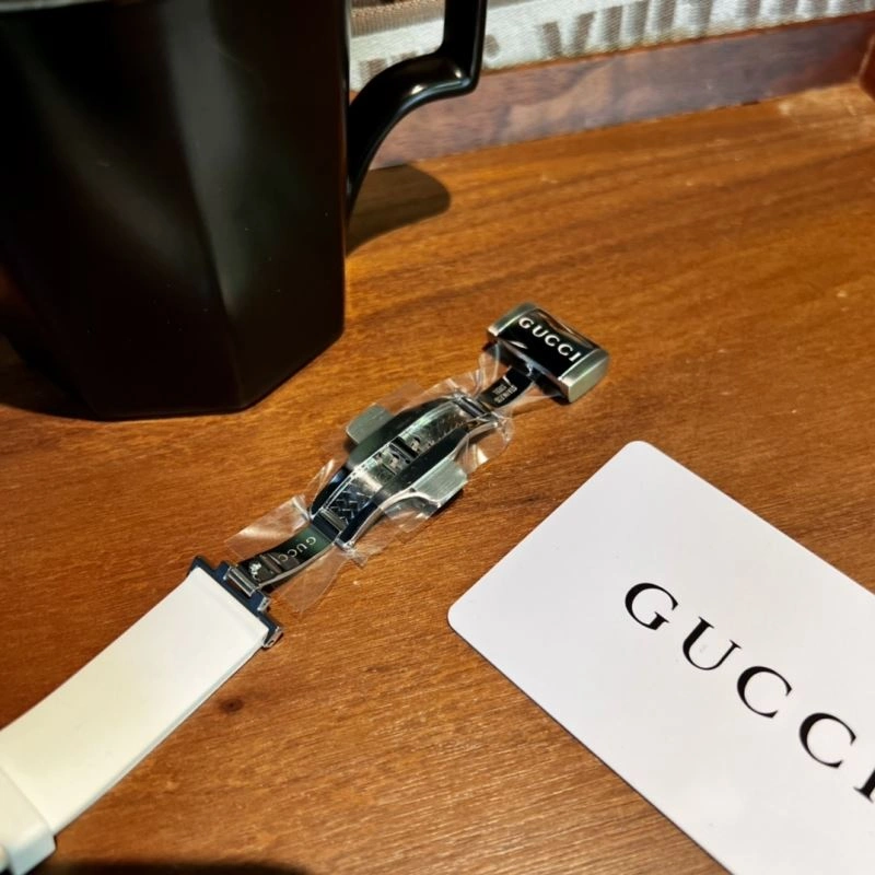 GUCCI Watches Comfortable 183119