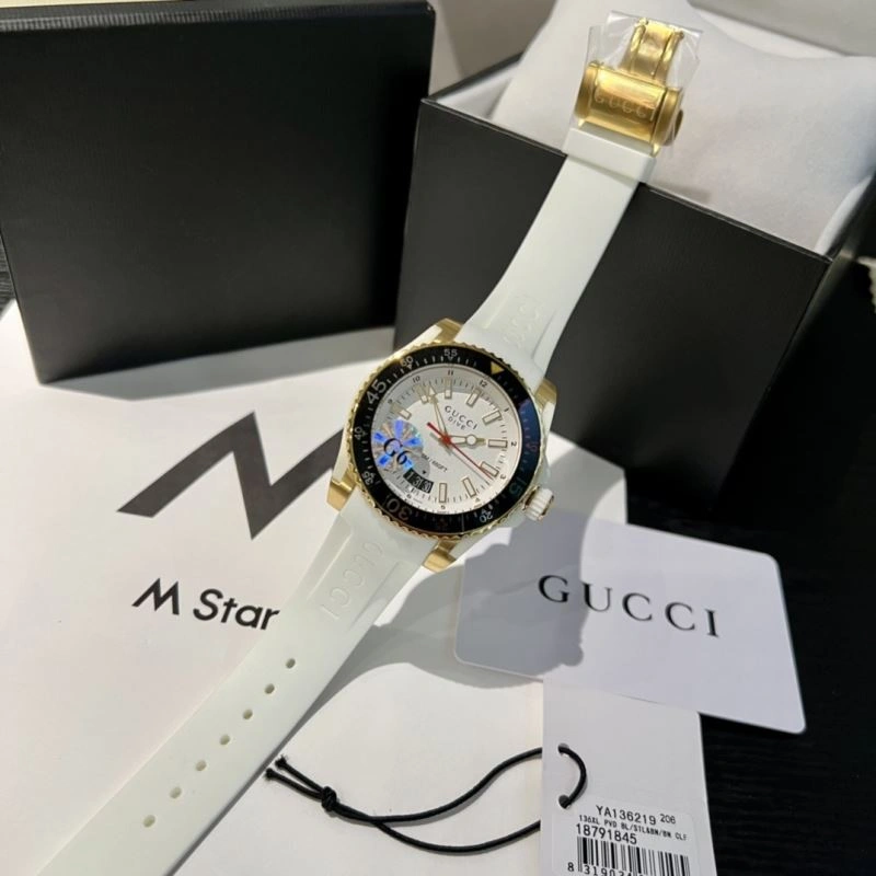 GUCCI Watches Fashionable 183109