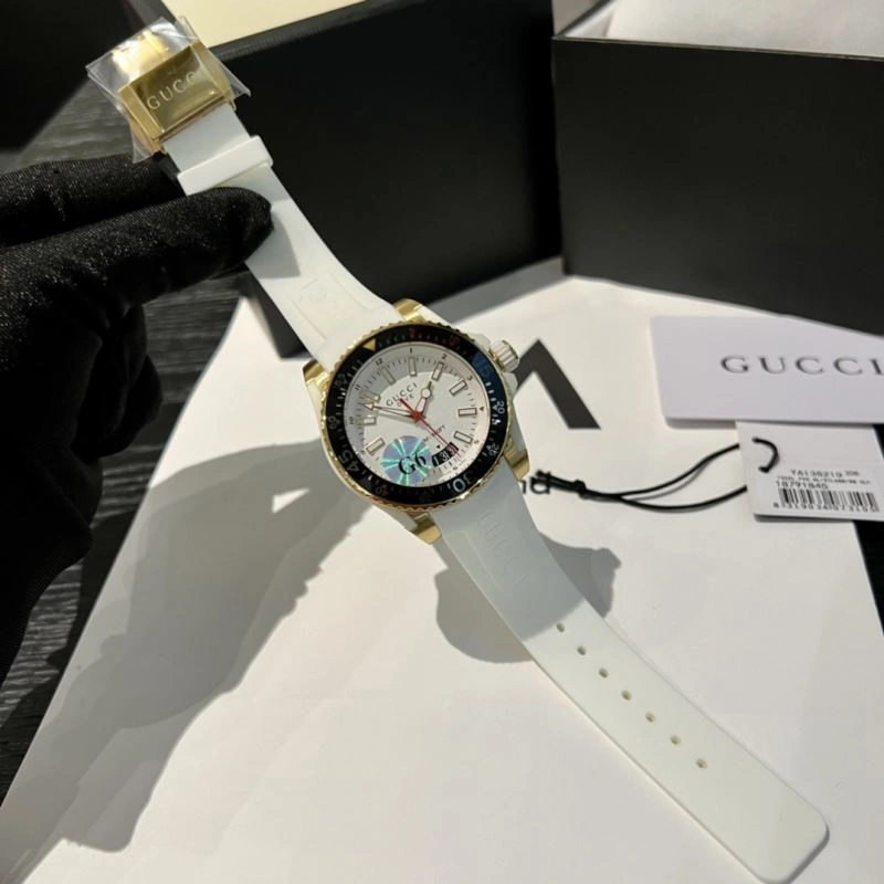 GUCCI Watches Fashionable 183109
