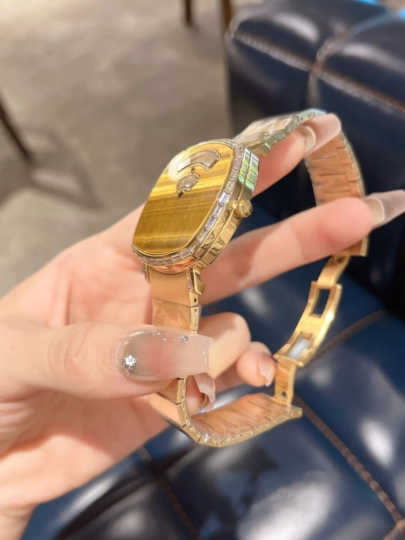 GUCCI Watches Durable 183098