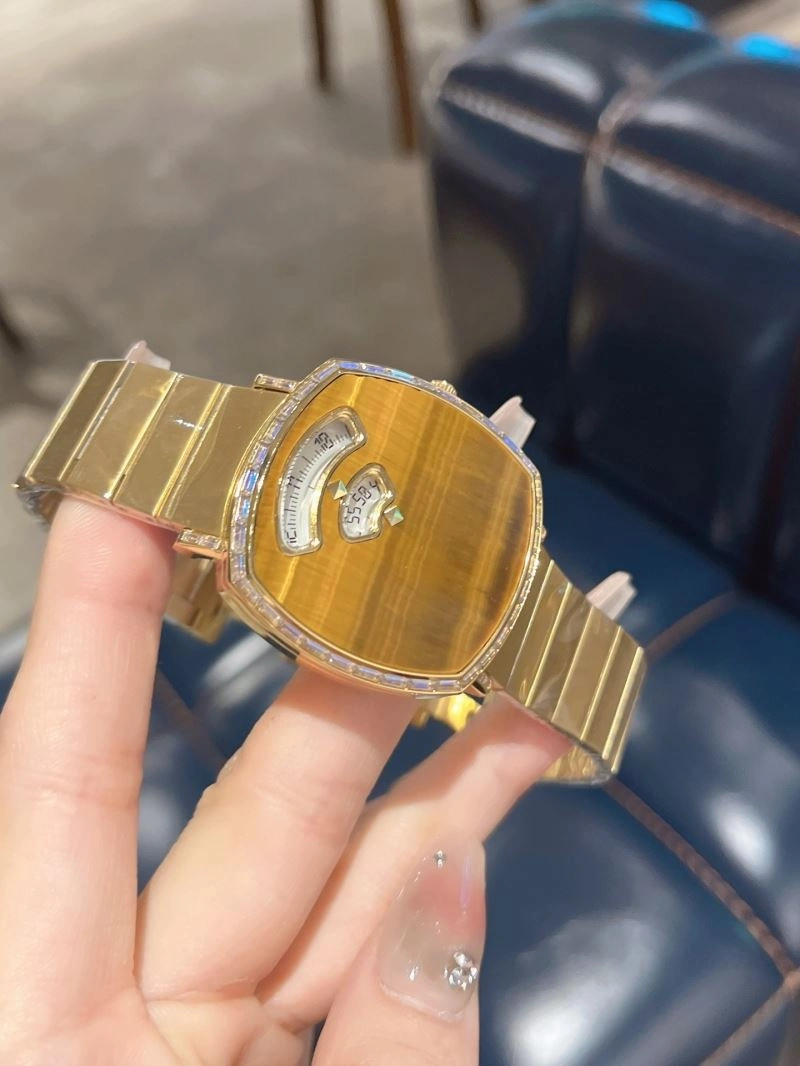 GUCCI Watches Durable 183098