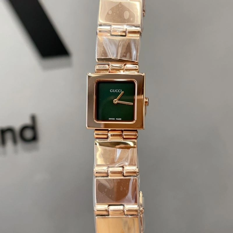 Contemporary GUCCI Watches 183111