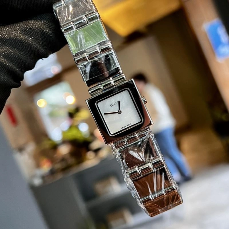 Comfortable GUCCI Watches 183087