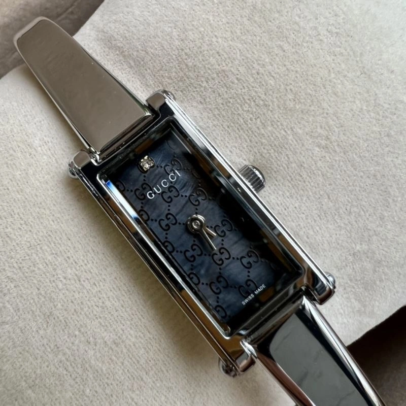 GUCCI Watches EyeCatching 183106
