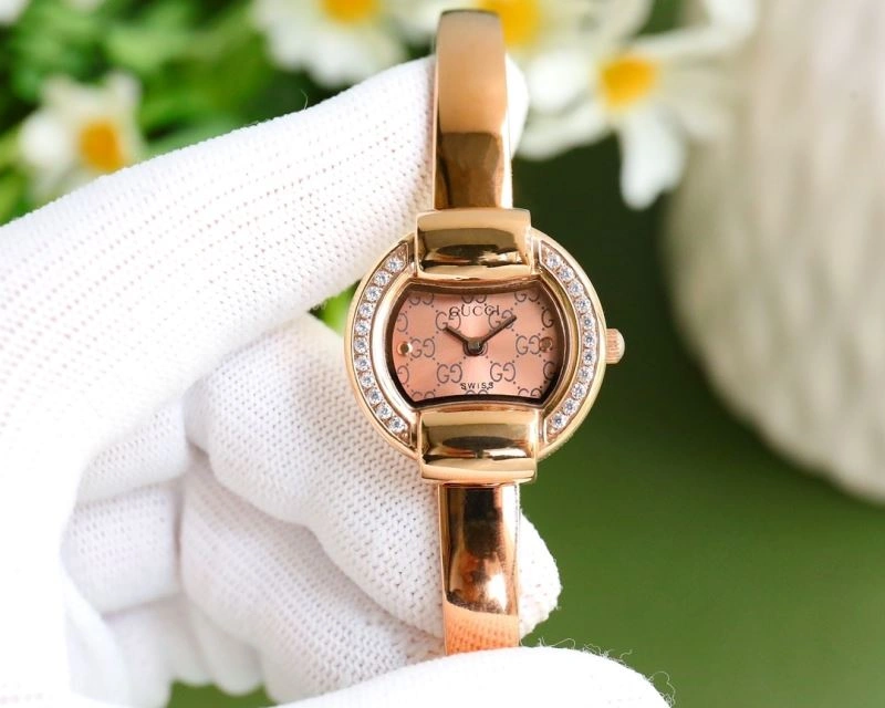 AllSeason GUCCI Watches 183077