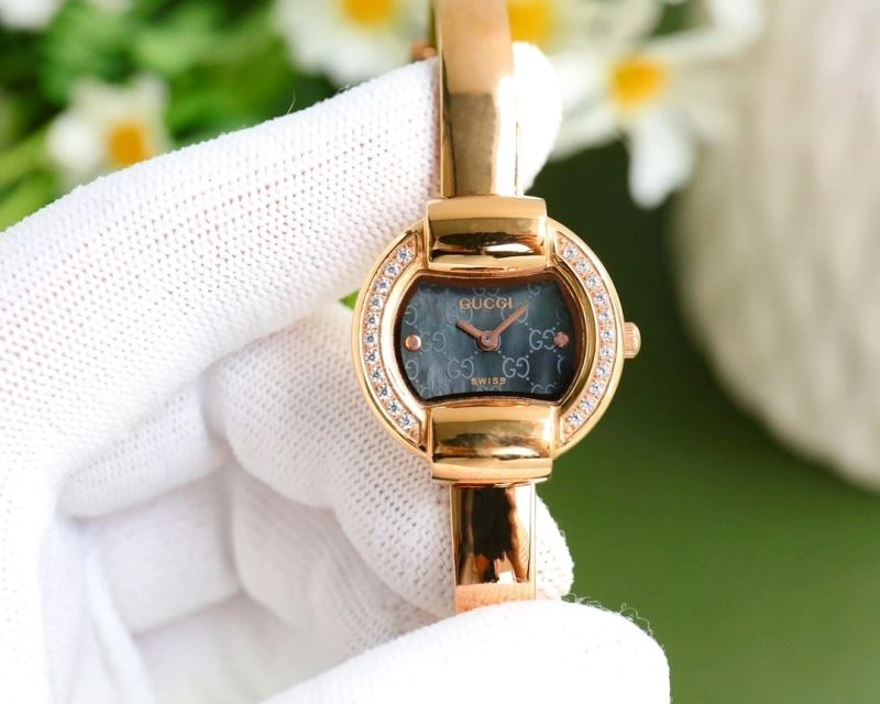 AllSeason GUCCI Watches 183077