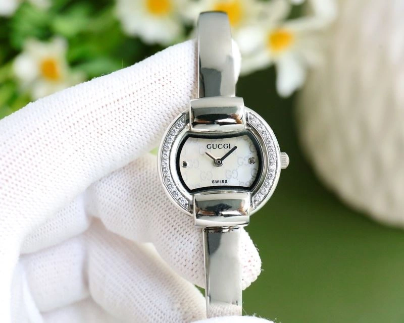 GUCCI Watches Original 183076
