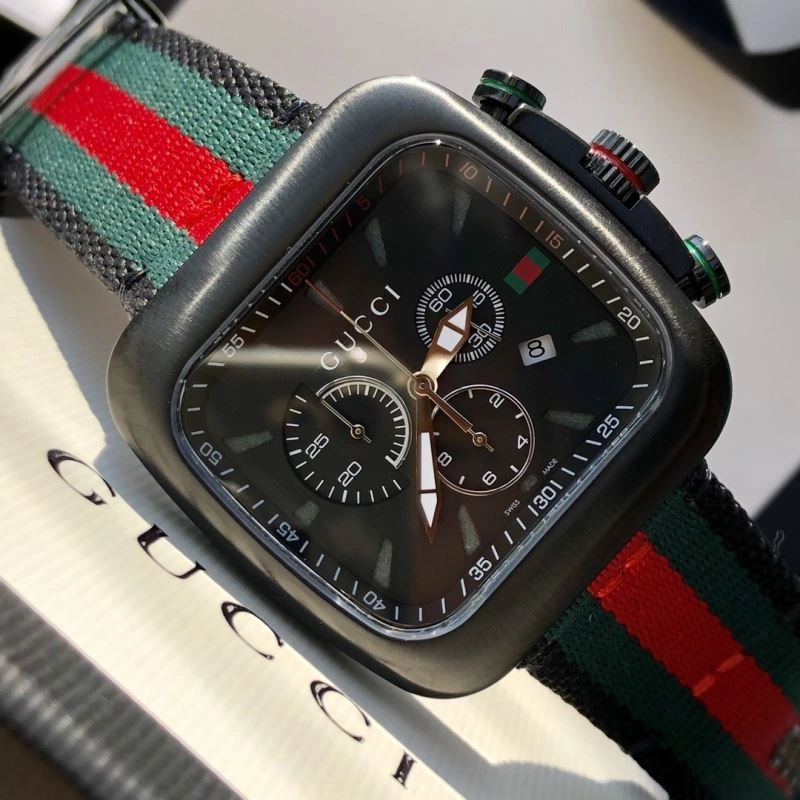 Sporty GUCCI Watches 182704