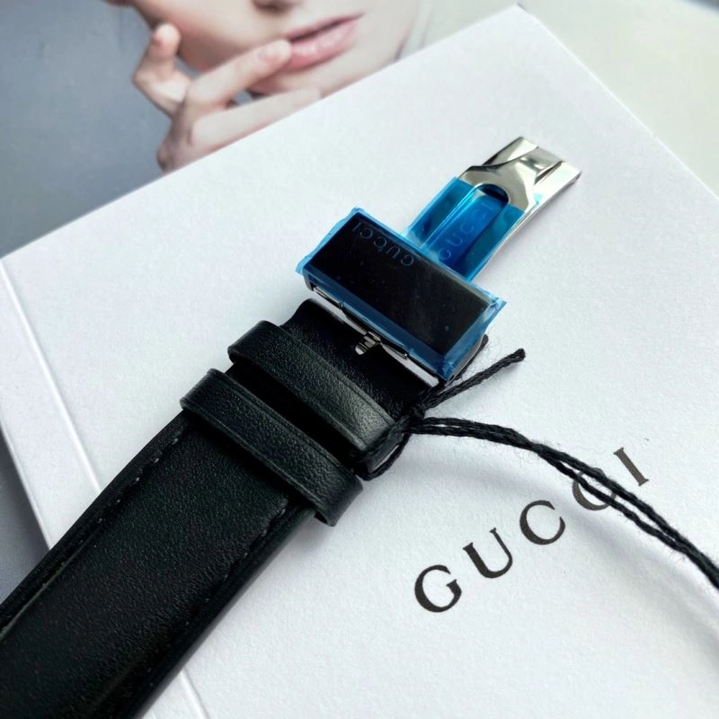 GUCCI Watches Unique 183057
