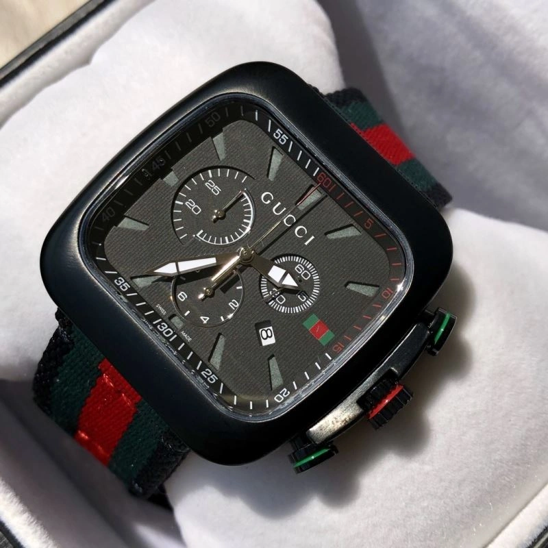 Contemporary GUCCI Watches 182968