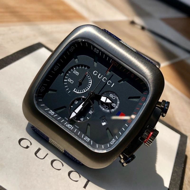 Contemporary GUCCI Watches 182968