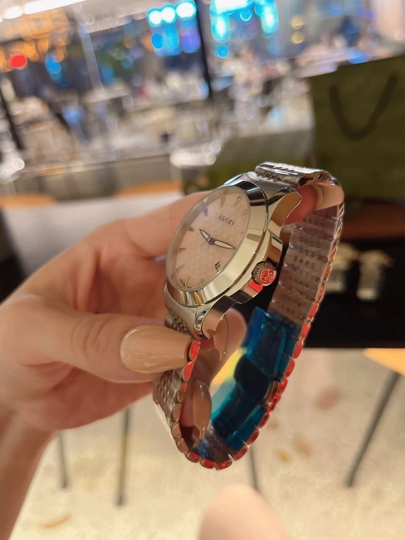Elegant GUCCI Watches 182962