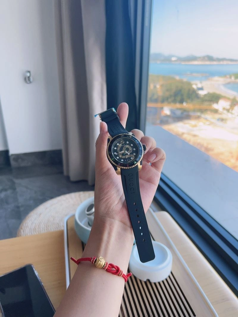 GUCCI Watches GoAnywhere 182954
