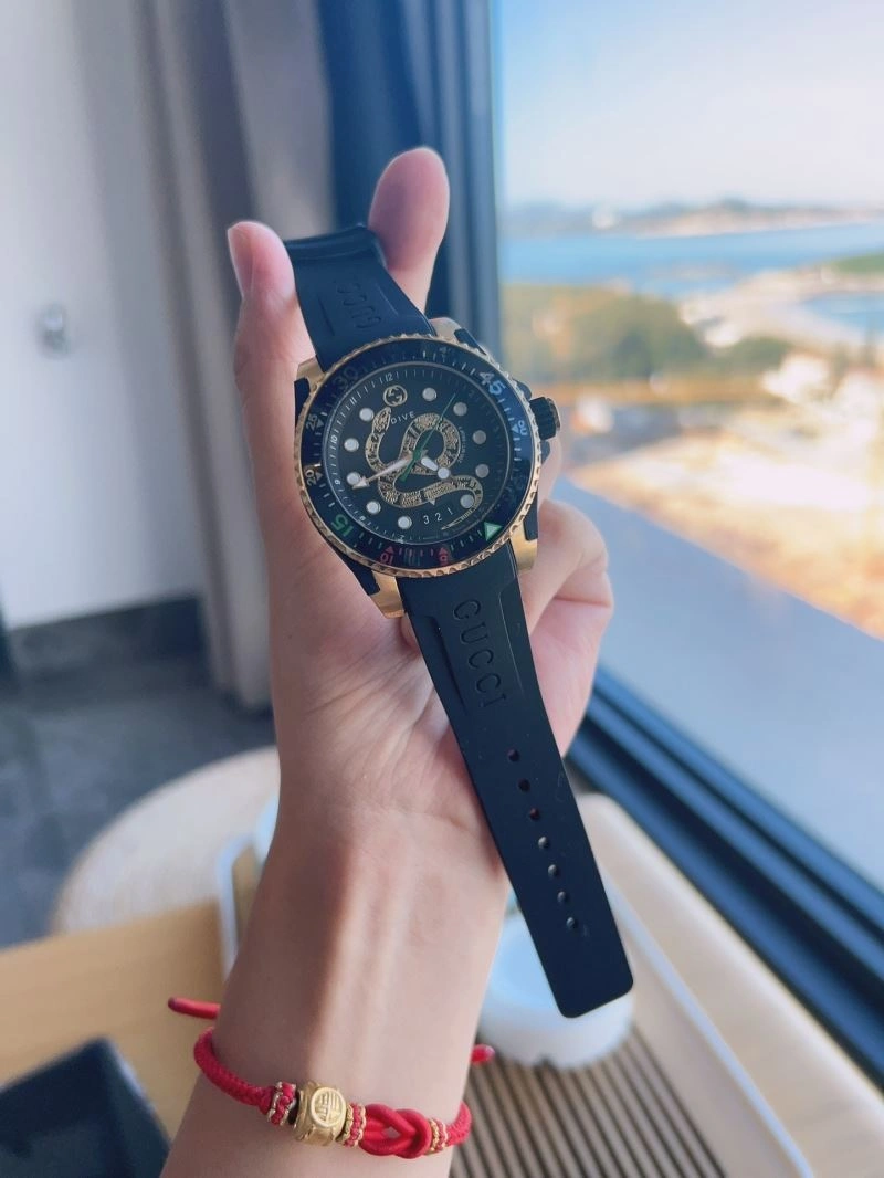 GUCCI Watches GoAnywhere 182954