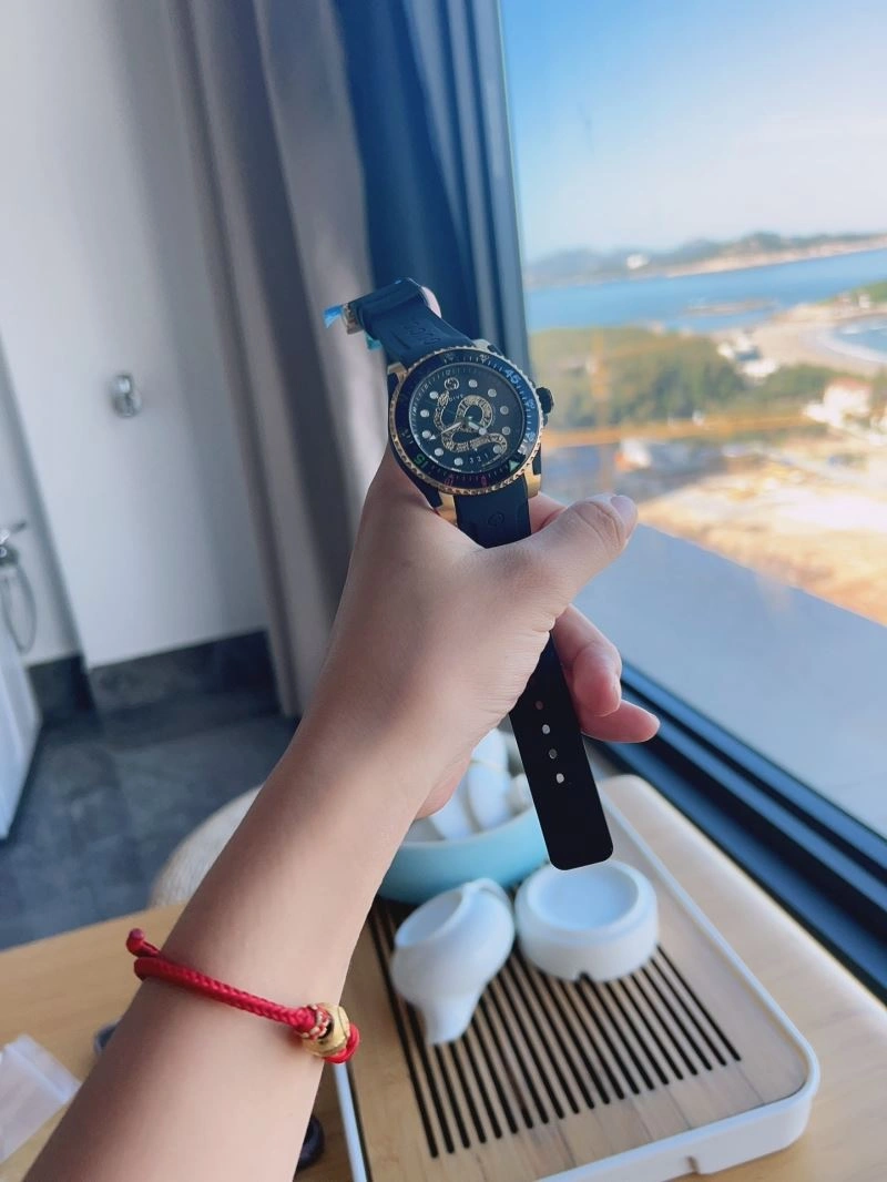GUCCI Watches GoAnywhere 182954