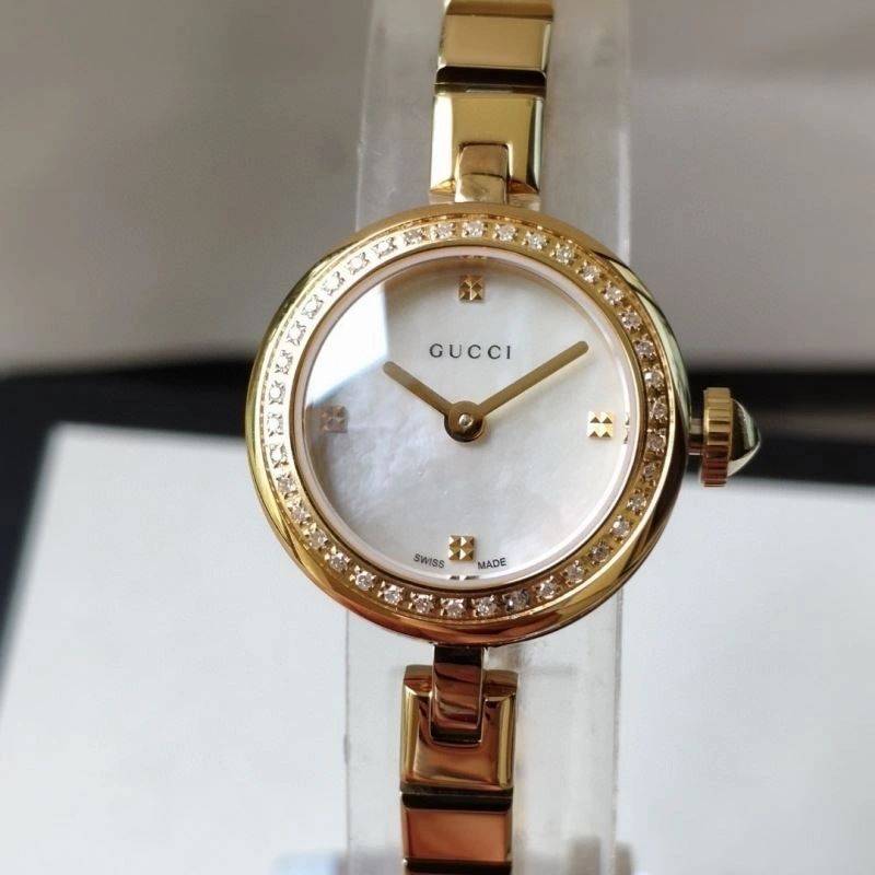Stylish GUCCI Watches 182928