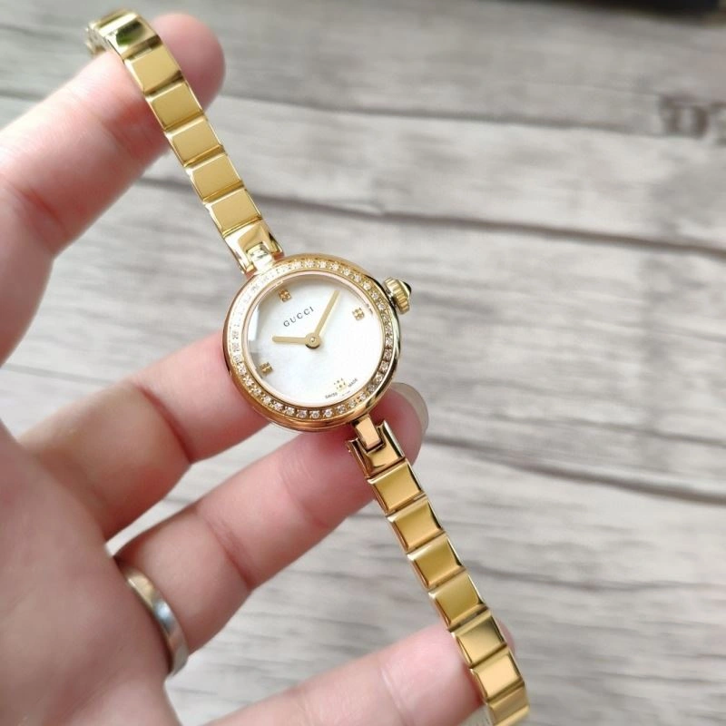 Stylish GUCCI Watches 182928