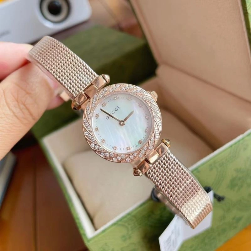 RelaxedFit GUCCI Watches 182930