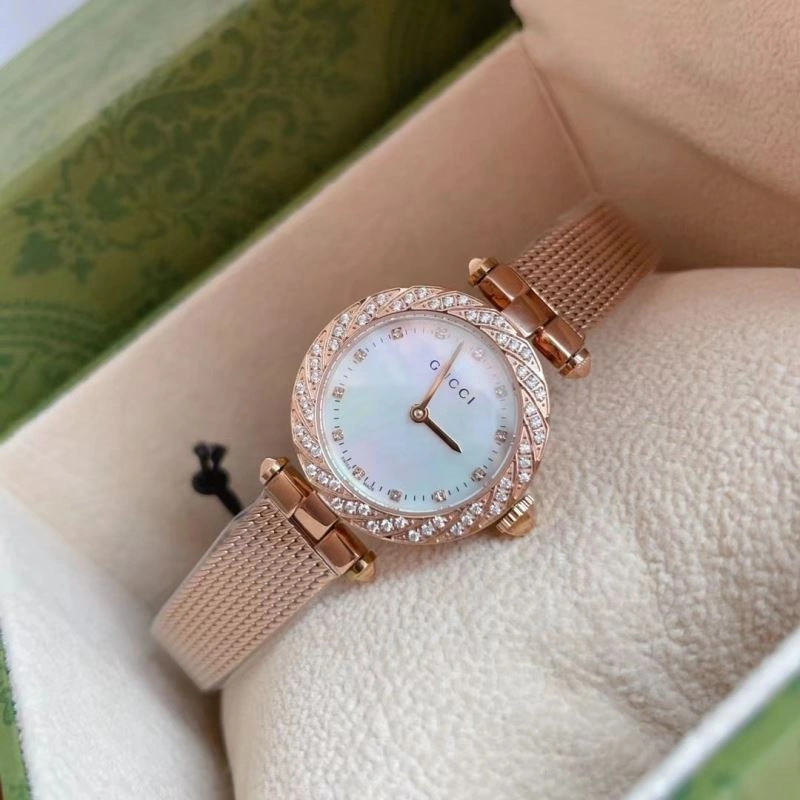RelaxedFit GUCCI Watches 182930