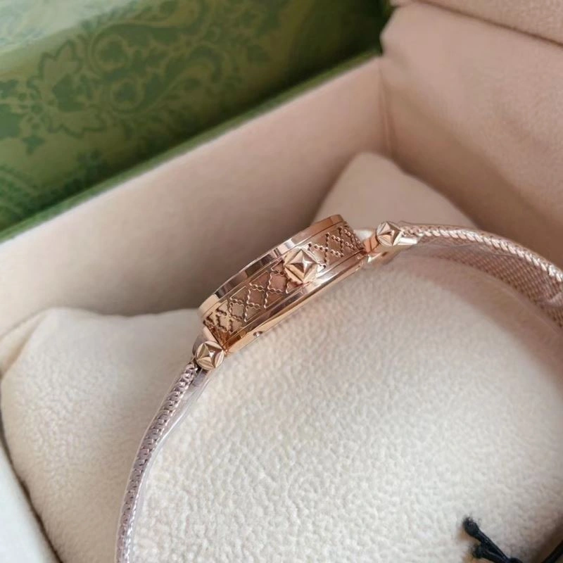 RelaxedFit GUCCI Watches 182930