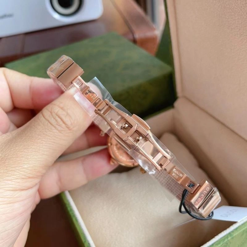 RelaxedFit GUCCI Watches 182930