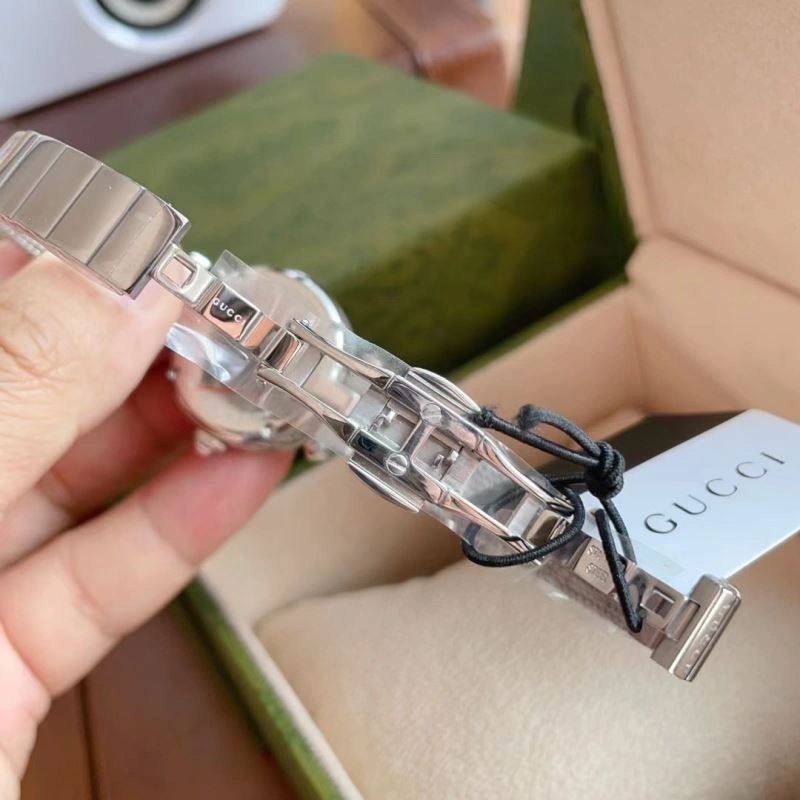FlexibleFit GUCCI Watches 182938