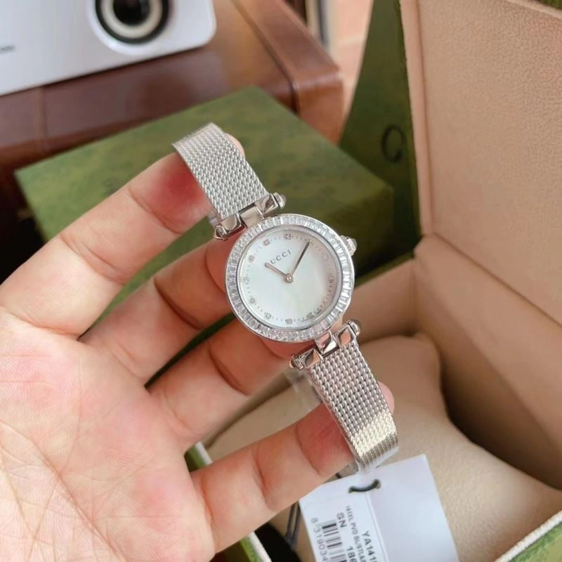 Comfortable GUCCI Watches 182916
