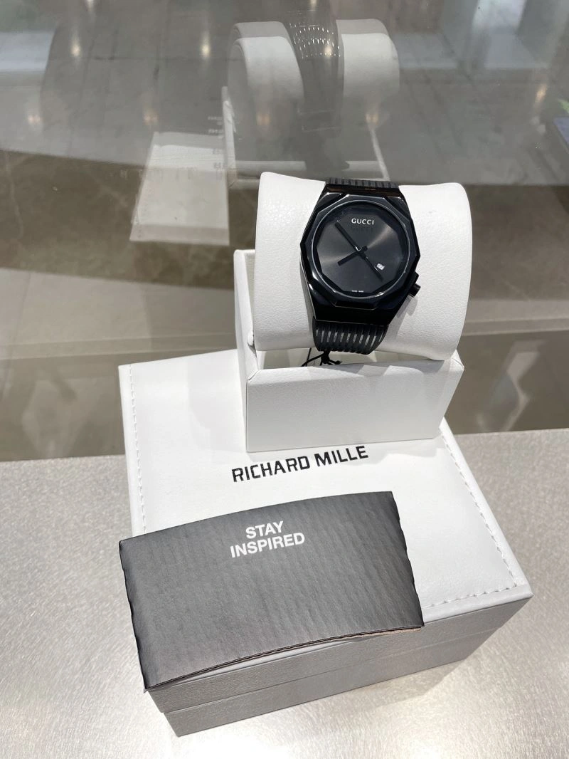 GUCCI Watches Chic 182918