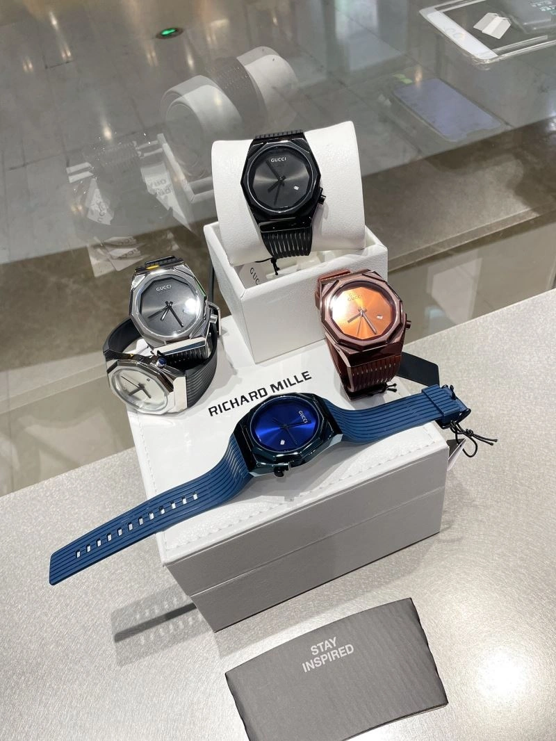GUCCI Watches Chic 182918
