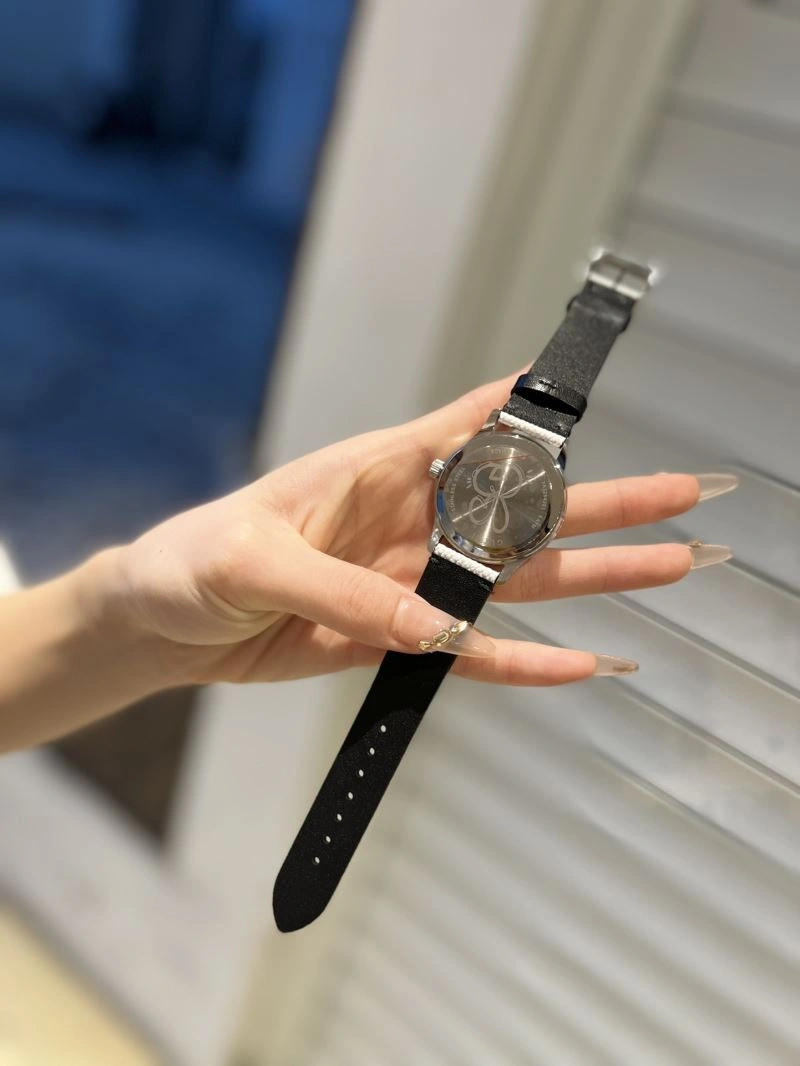 GUCCI Watches TimelessDesign 182905