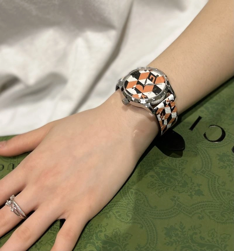 GUCCI Watches Bright 182906