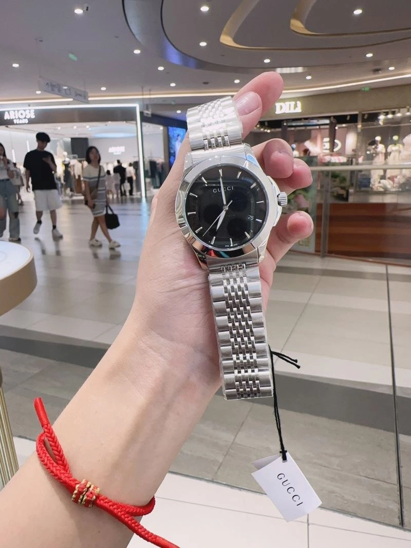 Vibrant GUCCI Watches 182900